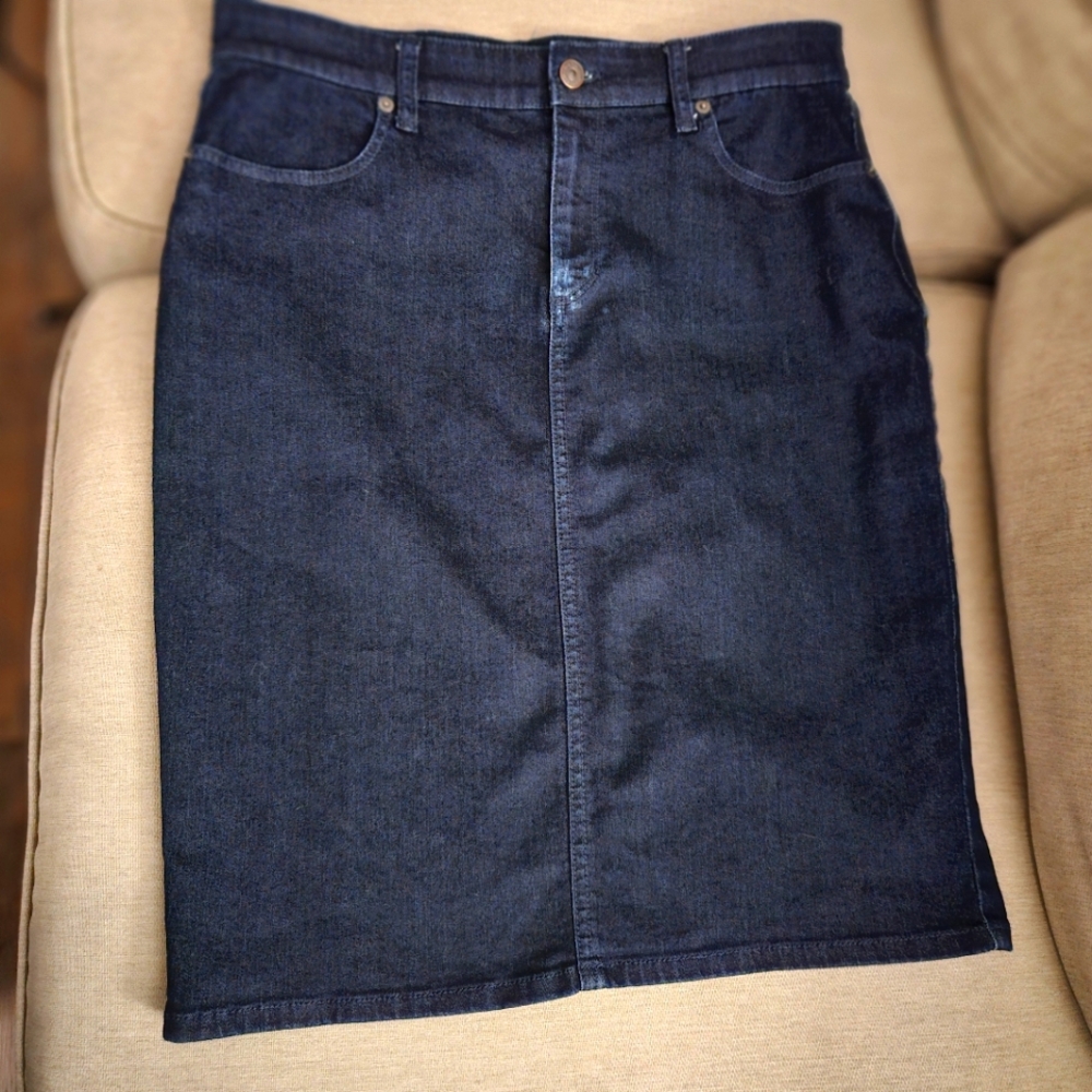 Banana Republic jean skirt pencil size 10 blue dark wash midi
